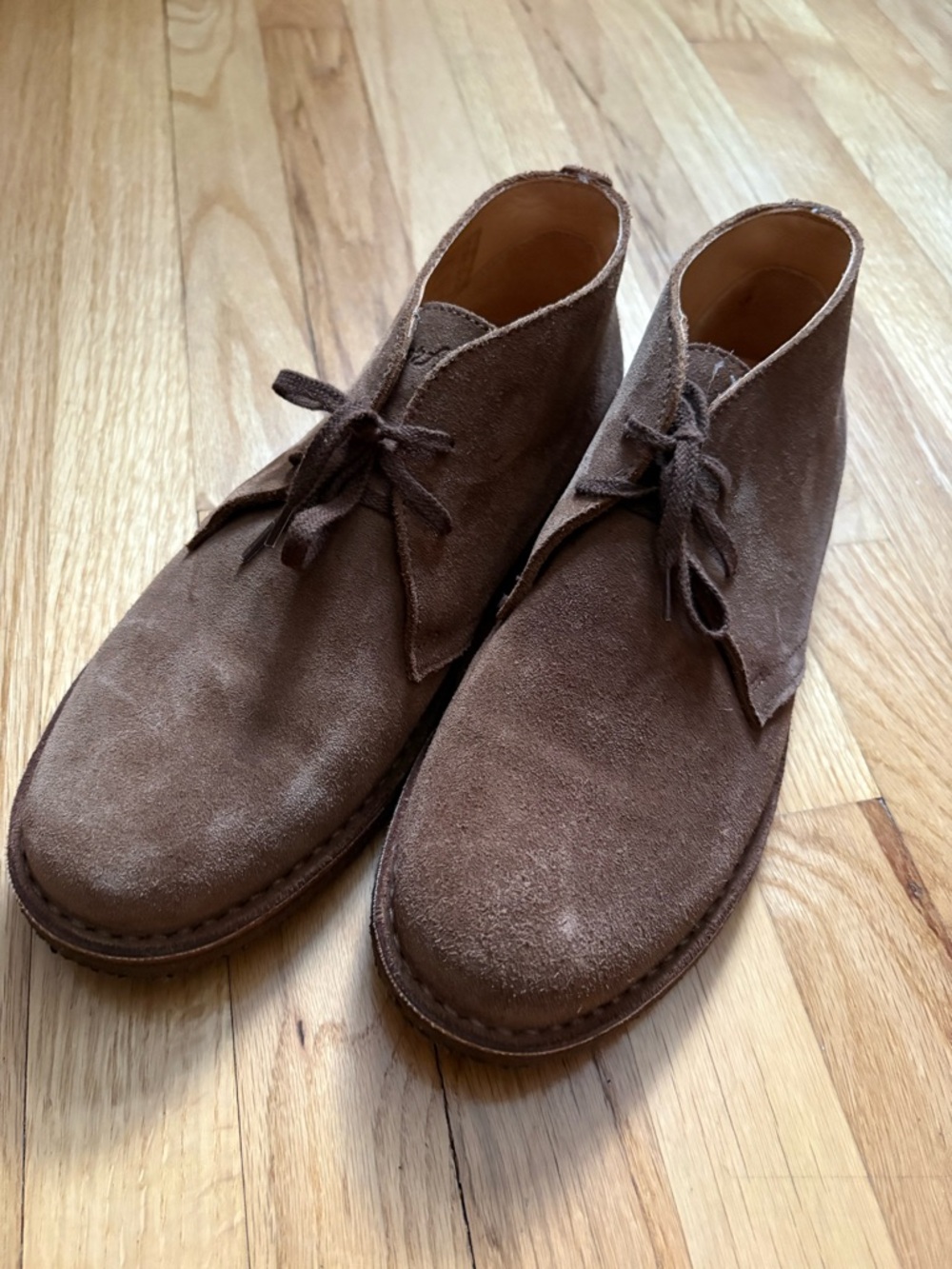 Men's Astorflex Suede Chukka Boots in Brown